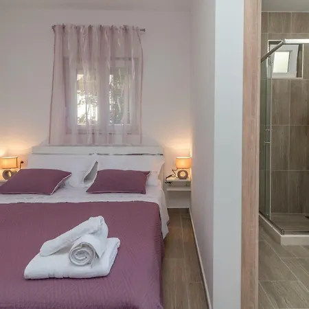Niksi Trogir