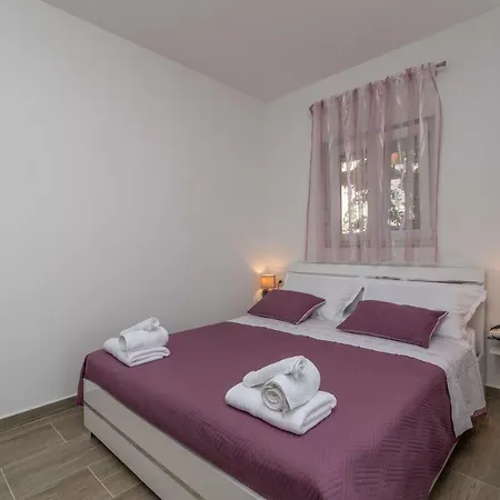 Niksi Apartment