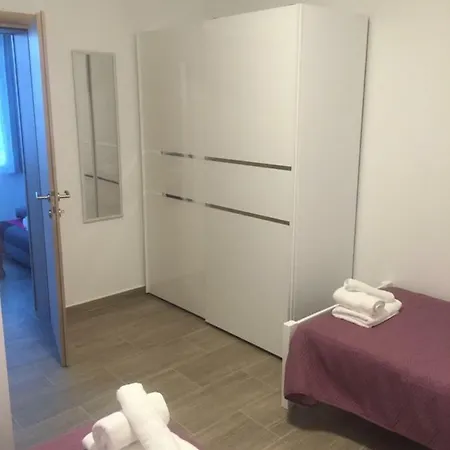 Niksi Apartment *